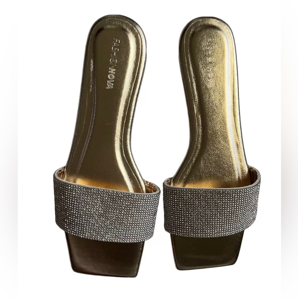 Fashion Nova Women’s Slides Sandals Size 9 Rhinestones Sparkle